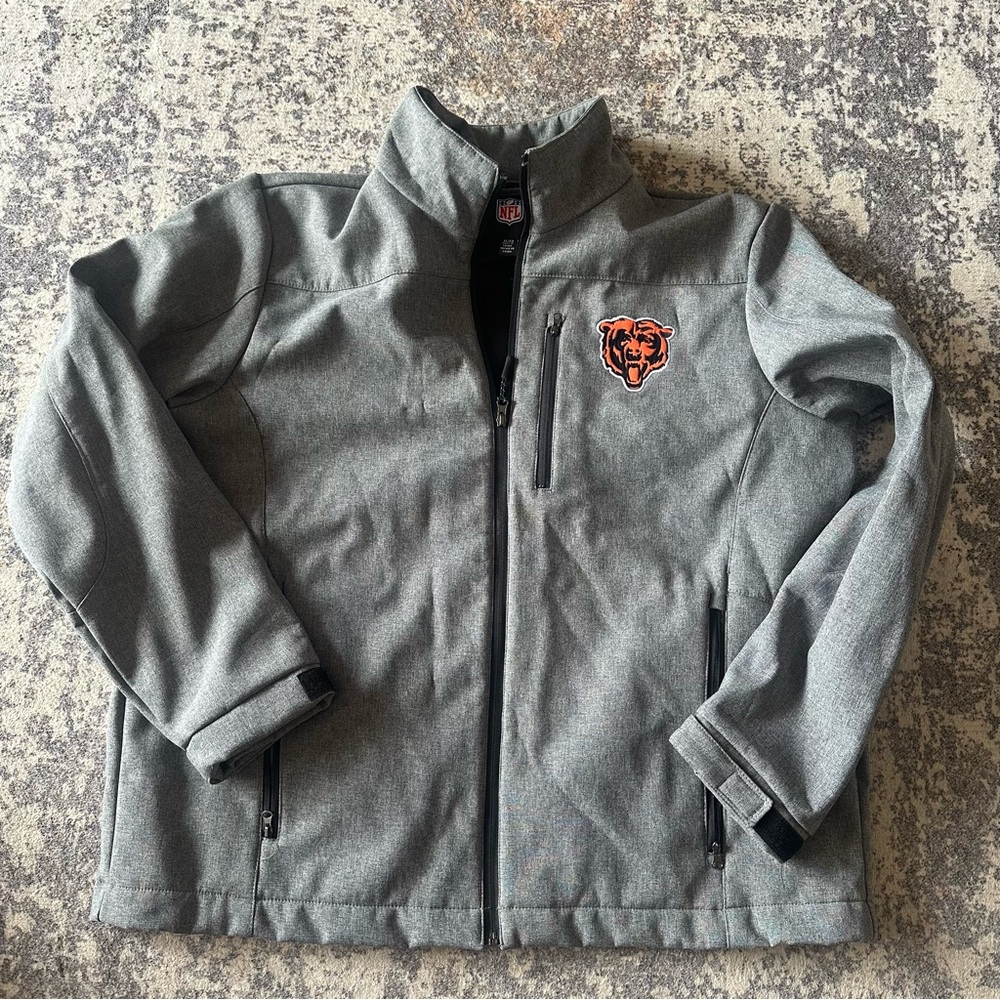 EUC Chicago Bears Men’s Gray Softshell Jacket with Team Patch—XL